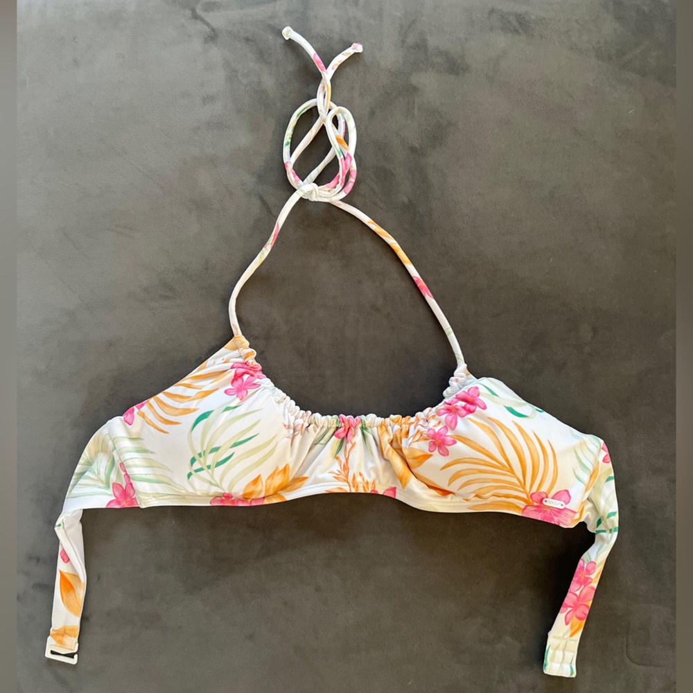 Billabong floral bikini top